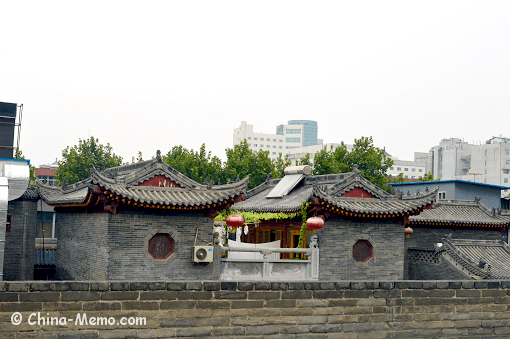 China Xian City Wall Nearby Building Top