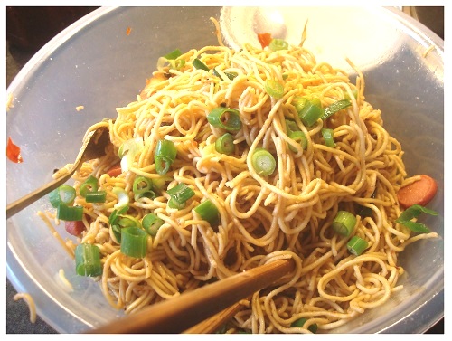 Chinese Sichuan Style Cold Noodle. 
