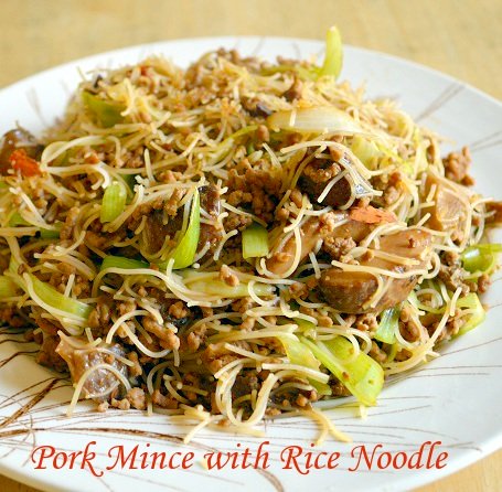 Chinese Pork Mince with Rice Noodle